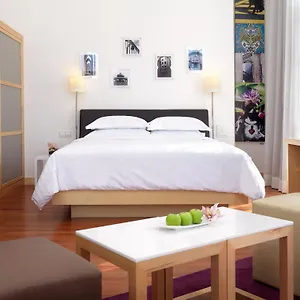 https://capitol.kualalumpurs-hotels.com